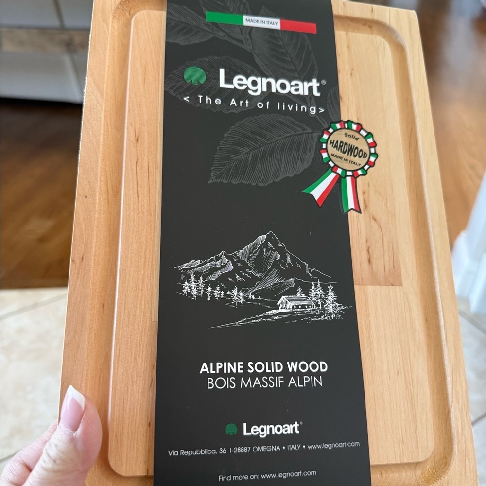 Alpine Solid Wood Cutting Board - Natural Brown Italy